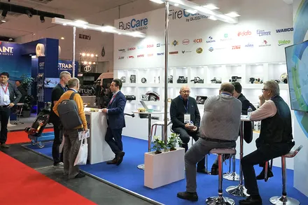 bussipro visitors stand busworld