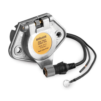 Outdoor plug to a towing vehicle image