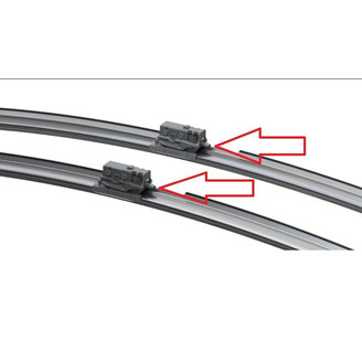 Pyyhkijänsulkapari (suutin sulassa) kuva