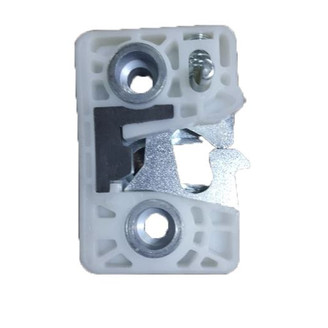 Front hatch lock , left image