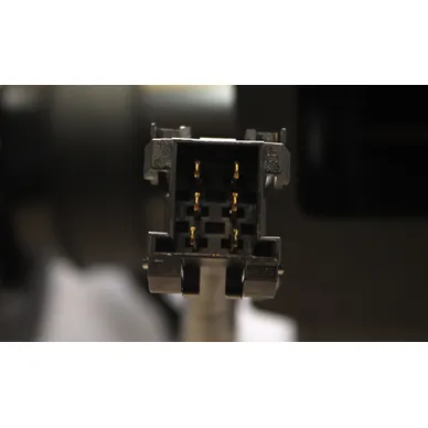 009-B40TIE-22 liitin.jpg image